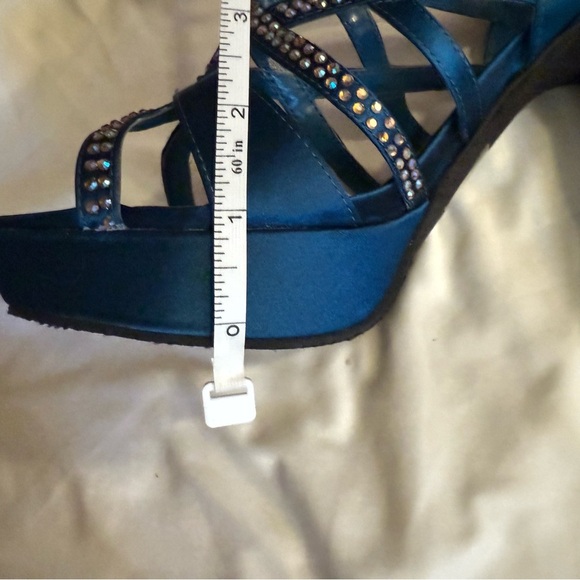 NWOT Steve Madden P-Paloma Satin Rhinestone Platform Sandals - Picture 3 of 5